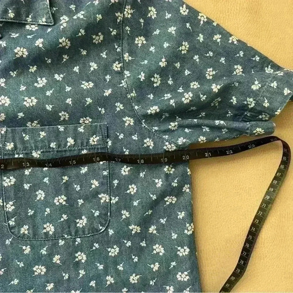 VTG Denim Floral Button down top Jones New York 100% cotton M - Picture 8 of 9